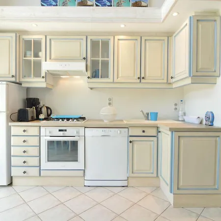 Charming In Les Sables D'olonne With Garden